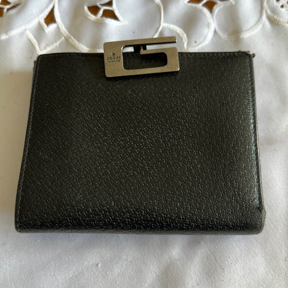Gently used Gucci wallet